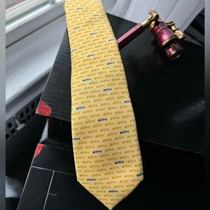 Brand New Vineyard Vines Tie WITH TAGS